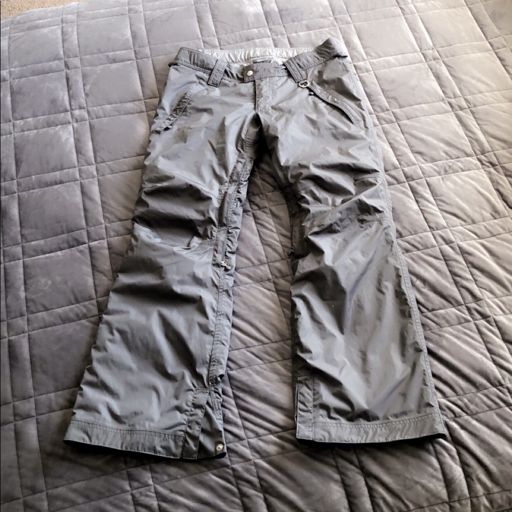 Betty Rides snowboard pants